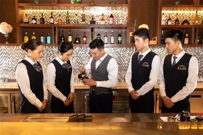 2022年職校選擇哪些專業(yè)，為餐飲企業(yè)管理服務(wù)就業(yè)前景廣闊